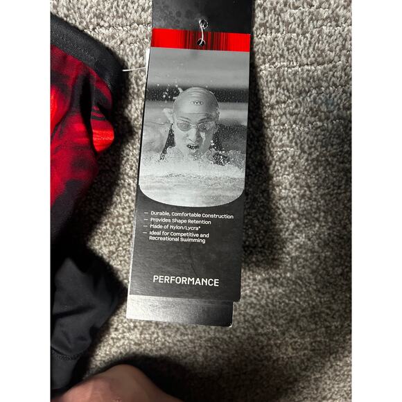 TYR Women’s XXS / Girls 11/12 Red Black Diamondback Training Competition 1 Piece - Picture 7 of 9